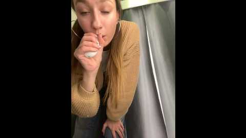 Media: lia__love Stripchat 2024-11-15 18:11:00