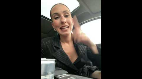 Media: lola_tentatiion Stripchat 2024-11-15 13:58:00