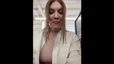 Media: morphine_666 Stripchat 2024-11-15 04:51:00