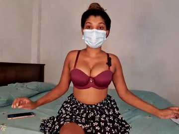 Media: queen_ashawary Stripchat 2024-11-15 17:43:00