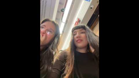 Media: sophie_avory Stripchat 2024-11-15 19:23:00