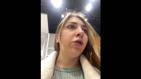 Media: sunny___bunny Stripchat 2024-11-15 12:23:00