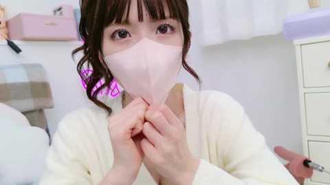 Media: _minami_ Stripchat 2024-11-16 18:27:00