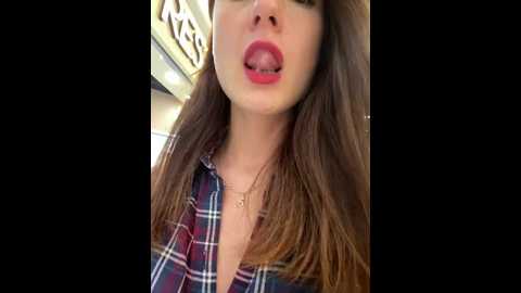 Media: dina_tease Stripchat 2024-11-16 12:35:00