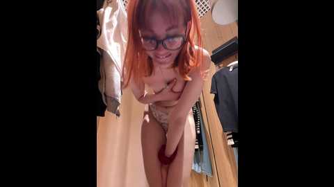 Media: lexy__foxy Stripchat 2024-11-16 16:46:00