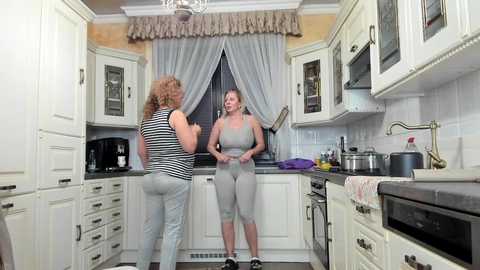 Media: tunderose1 Stripchat 2024-11-16 06:16:00