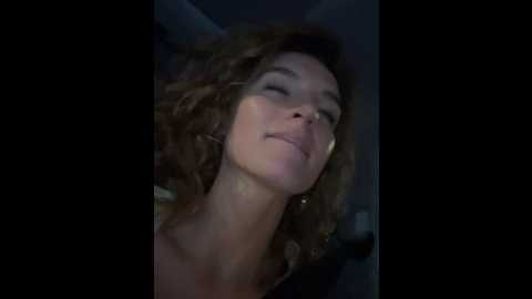 Media: _angelari_ Stripchat 2024-11-17 01:01:00