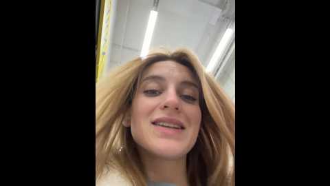 Media: _angelari_ Stripchat 2024-11-17 12:27:00
