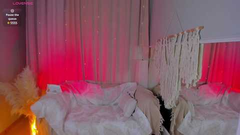 Media: _rose_charming_ Stripchat 2024-11-17 00:03:00