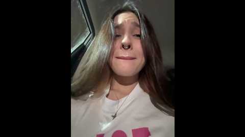 Media: cherry____pie Stripchat 2024-11-17 19:42:00