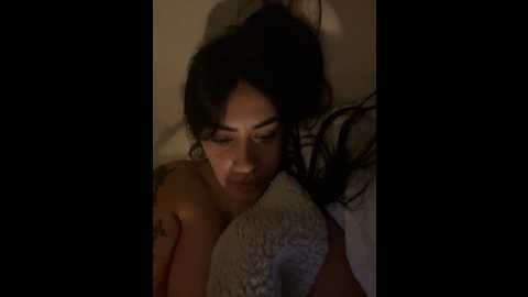 Media: clarachanelricek Stripchat 2024-11-17 07:05:00