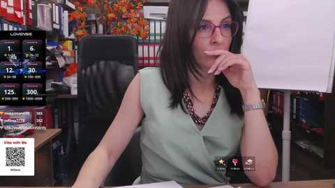 Media: classyladyrellax Stripchat 2024-11-17 13:21:00