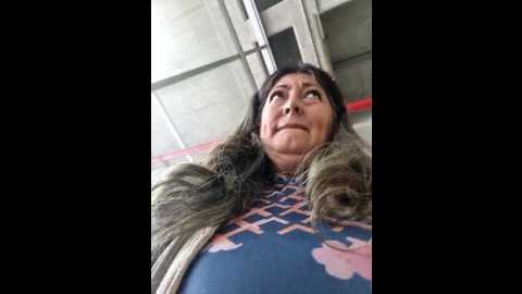 Media: emma_tour Stripchat 2024-11-17 18:42:00