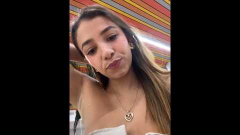 Media: hall_16 Stripchat 2024-11-17 21:32:00