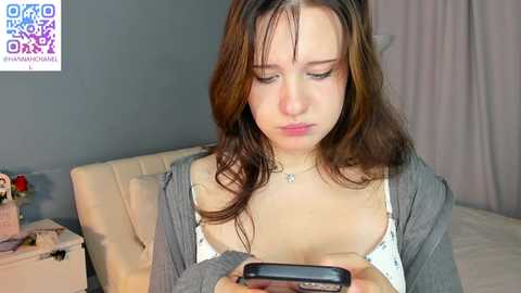 Media: hanahcute Stripchat 2024-11-17 03:50:00