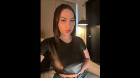 Media: hannabeckett Stripchat 2024-11-17 12:25:00