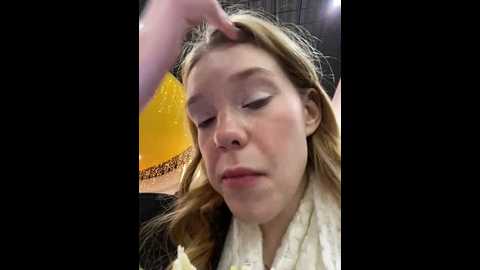 Media: honey___hot Stripchat 2024-11-17 16:30:00