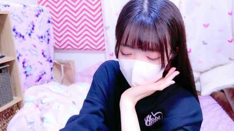 Media: irohani_usagi Stripchat 2024-11-17 08:17:00