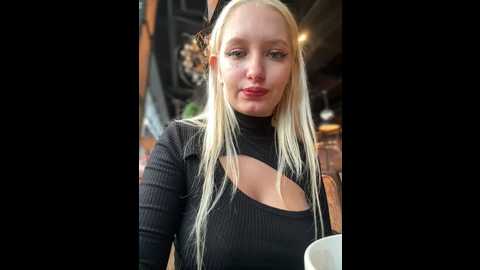 Media: milkyy_wway Stripchat 2024-11-17 09:59:00