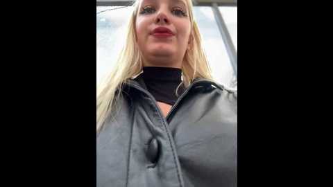 Media: milkyy_wway Stripchat 2024-11-17 11:17:00