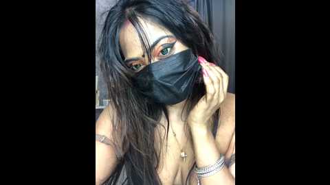 Media: monalisadon018 Stripchat 2024-11-17 10:03:00