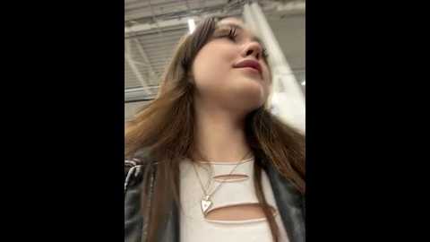 Media: peachy_dream Stripchat 2024-11-17 21:44:00