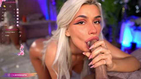 Media: serene_sophiex Stripchat 2024-11-17 22:28:00