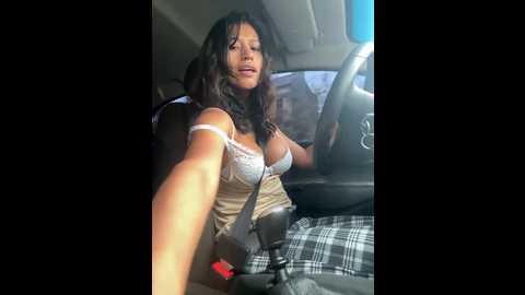 Media: sexi_noemi Stripchat 2024-11-17 11:57:00