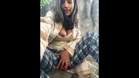 Media: sexi_noemi Stripchat 2024-11-17 15:10:00