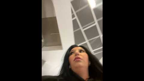 Media: tisha_busty Stripchat 2024-11-17 14:40:00