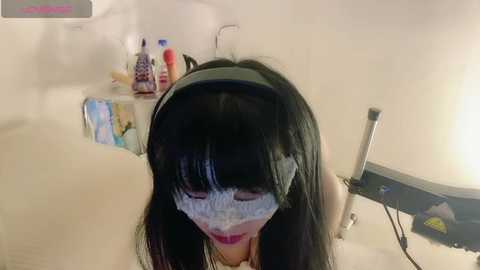 Media: wannahoney Stripchat 2024-11-17 10:38:00