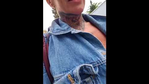 Media: yourmommyblair Stripchat 2024-11-17 09:04:00