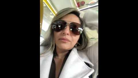 Media: _abril_office1 Stripchat 2024-11-18 16:24:00