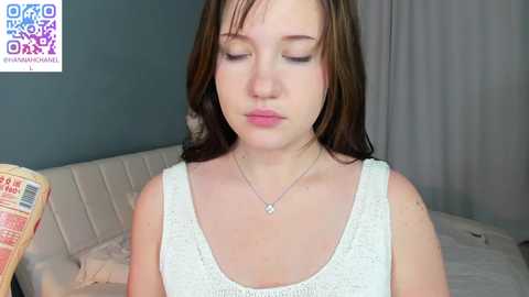 Media: hanahcute Stripchat 2024-11-18 02:25:00