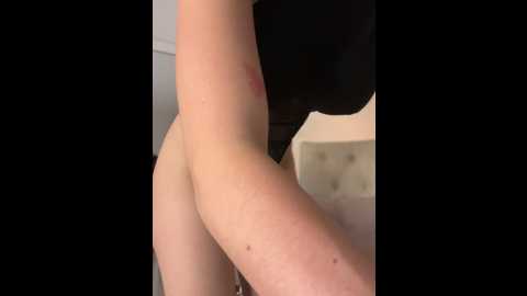 Media: im_valentina Stripchat 2024-11-18 22:47:00
