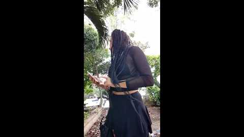 Media: izabella_bella Stripchat 2024-11-18 07:43:00