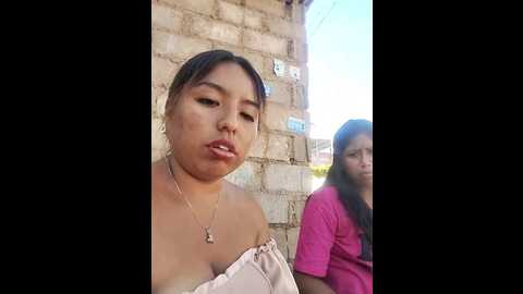 Media: karol_kamila19 Stripchat 2024-11-18 19:59:00
