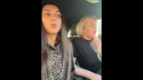 Media: keep_us_wild Stripchat 2024-11-18 05:42:00