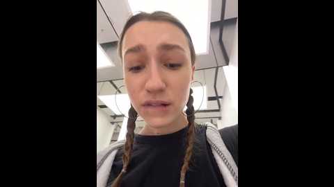 Media: lia__love Stripchat 2024-11-18 13:18:00