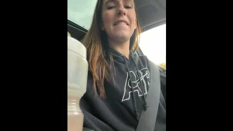 Media: lola_tentatiion Stripchat 2024-11-18 08:54:00