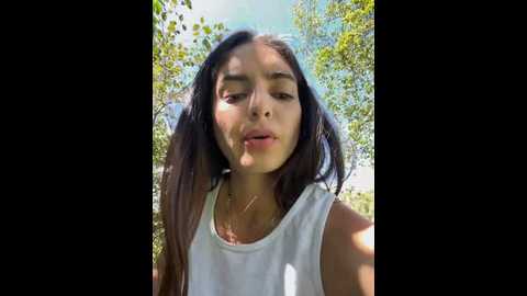 Media: sam_sara Stripchat 2024-11-18 18:34:00