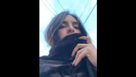 Media: sam_sara Stripchat 2024-11-18 22:40:00