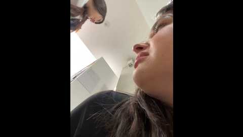 Media: sophie_avory Stripchat 2024-11-18 15:15:00