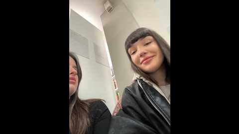Media: sophie_avory Stripchat 2024-11-18 15:31:00