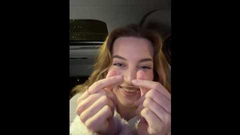 Media: _angelari_ Stripchat 2024-11-19 18:05:00