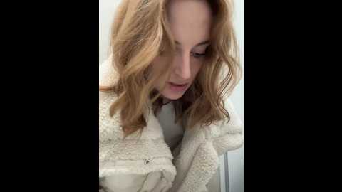 Media: _angelari_ Stripchat 2024-11-19 19:35:00