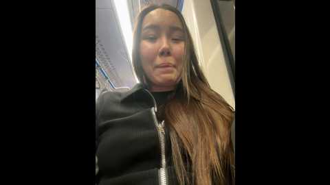 Media: asian_asami Stripchat 2024-11-19 14:58:00