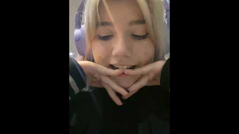 Media: baby__naughty Stripchat 2024-11-19 16:31:00