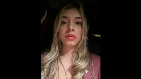 Media: carolina__star Stripchat 2024-11-19 02:20:00