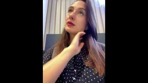 Media: dina_tease Stripchat 2024-11-19 10:27:00